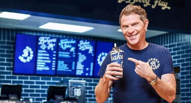 Bobby Flay Opens Bobby's Burgers in Atlantic City