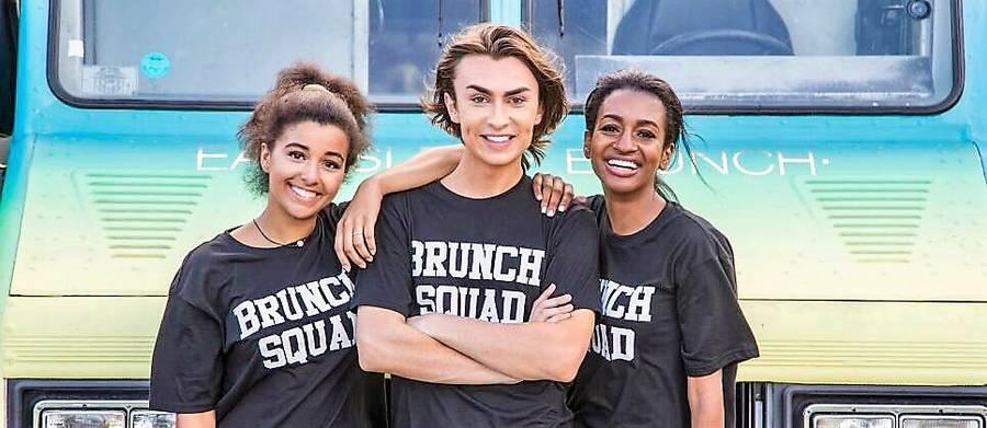 Philadelphia Chef Mikey Robins on Food Network's -  Great Food Truck Race