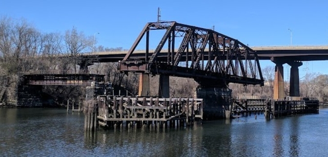 Explore Grays Ferry Crescent Trail Park in Philadelphia