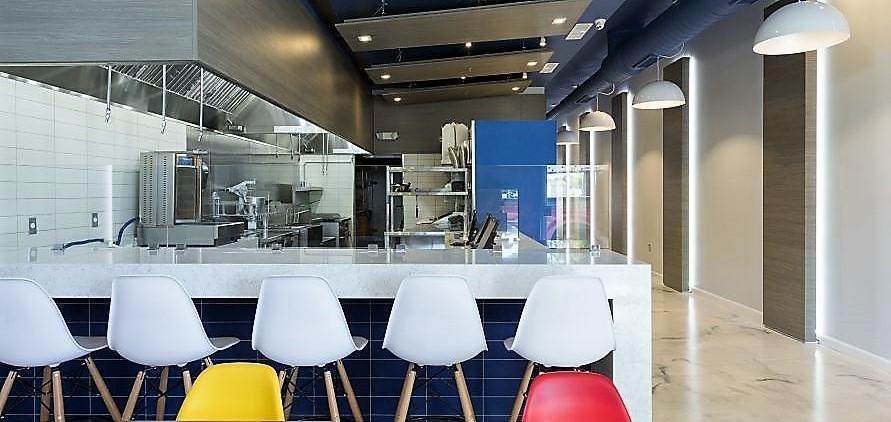 Yiro Yiro Greek eatery in Roxborough