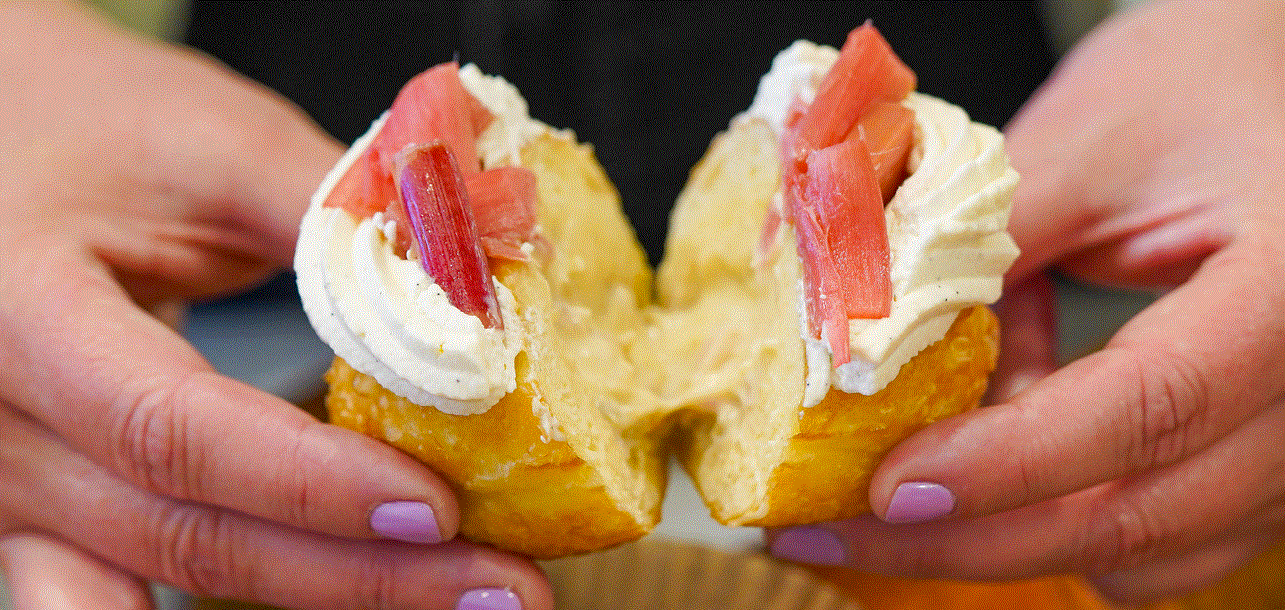 Cream-Filled Donuts at Kouklet Brazilian Bakehouse