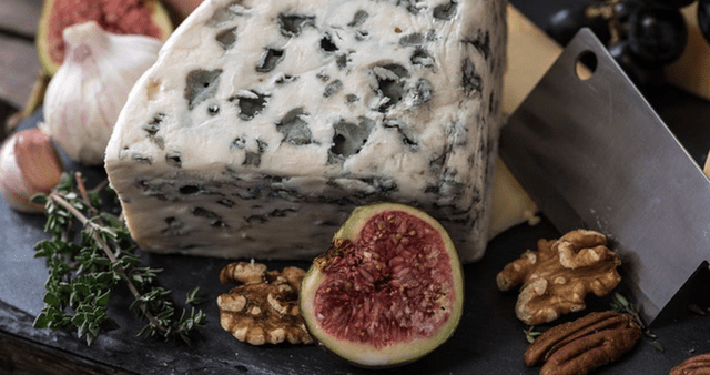 The Art of Making a Good Cheese Board