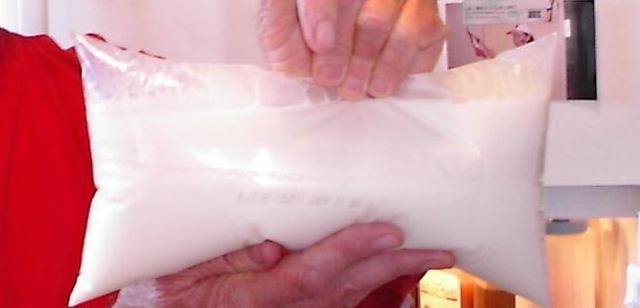 Why Dose Canadian Milk Come in Bags?