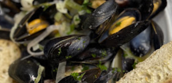 Pennsylvania Foodies Are Flocking to a Gas Station in Greeley