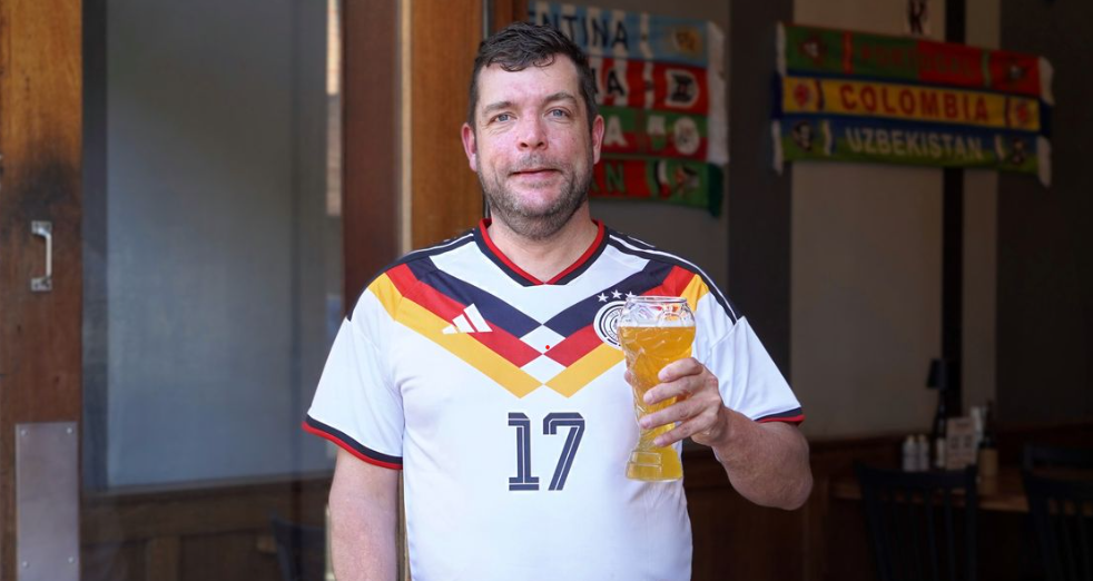  Brauhaus Schmitz Claims South Street for Epic Block Parties