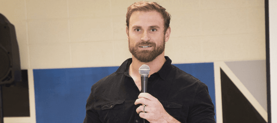 Eagles' Chris Long Teams Up With United Way And Philadelphia Read By 4th 