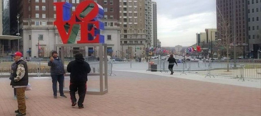 LOVE Sculpture Returns to Love Park 