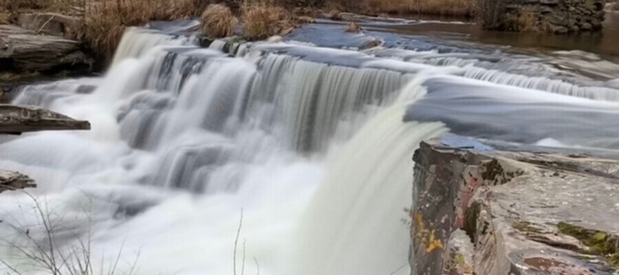 Exploring Tanners Falls in Wayne County