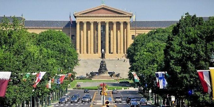 Philadelphia Museum District: Attractions, Eats and Adventure
