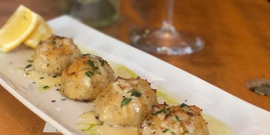 Best Crab Cakes in New England