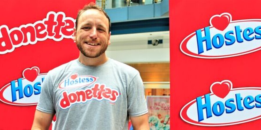 Joey Chestnut Wins Hostess Inaugural Donut-Eating Competition