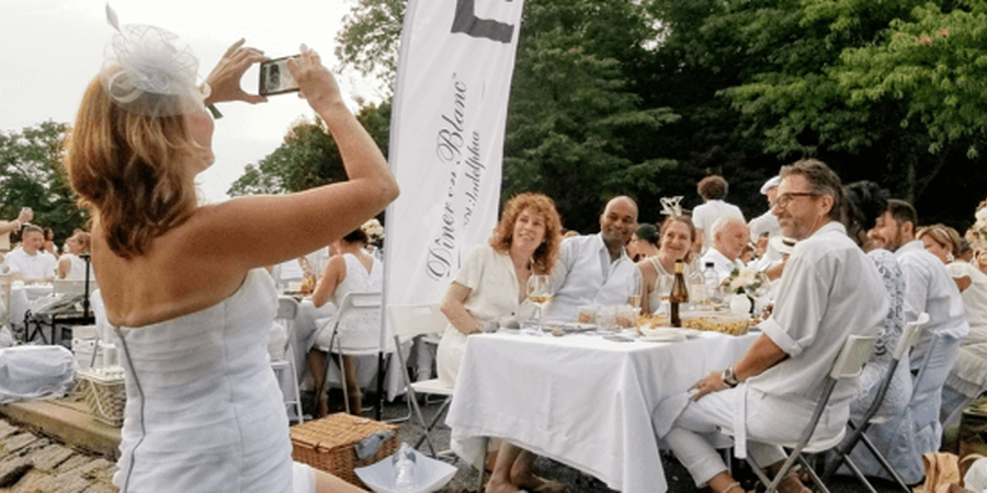 Le Dîner En Blanc Philadelphia Celebrates It's 10th Anniversary This Summer