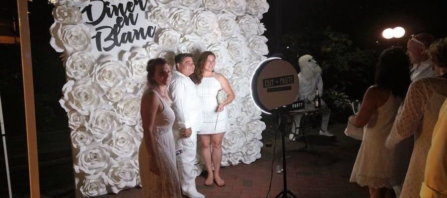 Diner En Blanc 2017 a Night of Fashion at Franklin Square