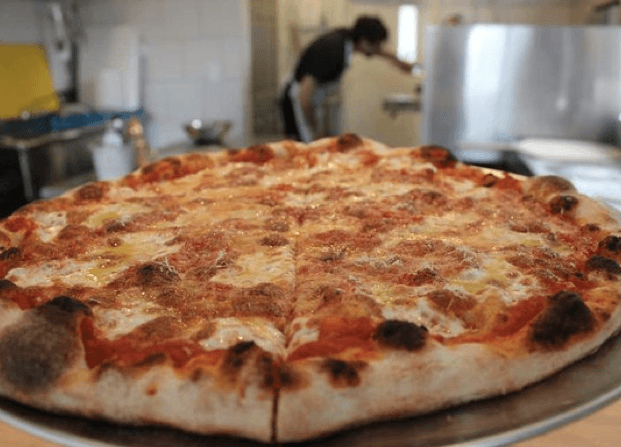  A Philadelphia Pizza Haven Living Up to the Hype