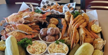 Gus's Crab Shack: All-You-Can-Eat Crabs in Port Penn, DE