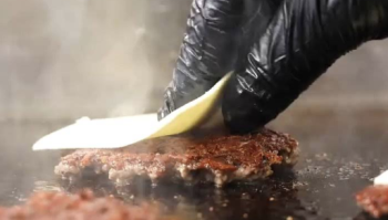 Cousin's Burger